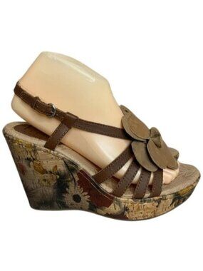 Born Concept B.O.C. Floral Leather Wedge Sandals Sz 39 US 8